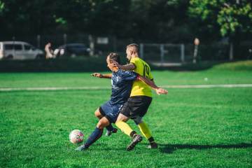 哥还吹着口哨，这么chill的（配图示意）